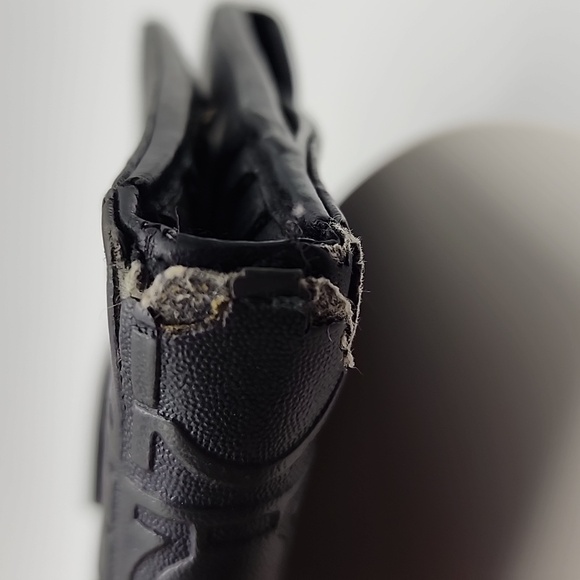 Salvatore Farrigamo Black Designer Embossed Leather Bag With COA - Picture 7 of 15